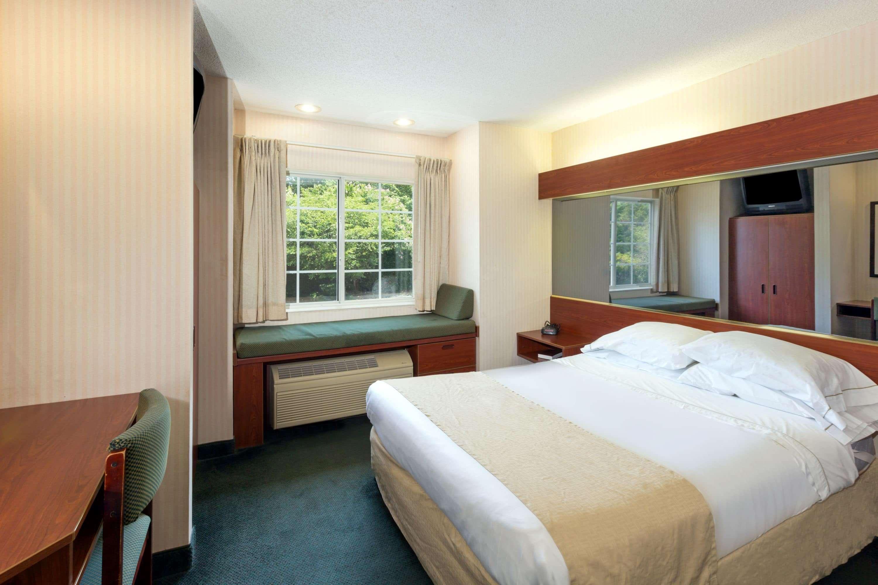 Microtel Inn & Suites By Wyndham Matthews/Charlotte Экстерьер фото