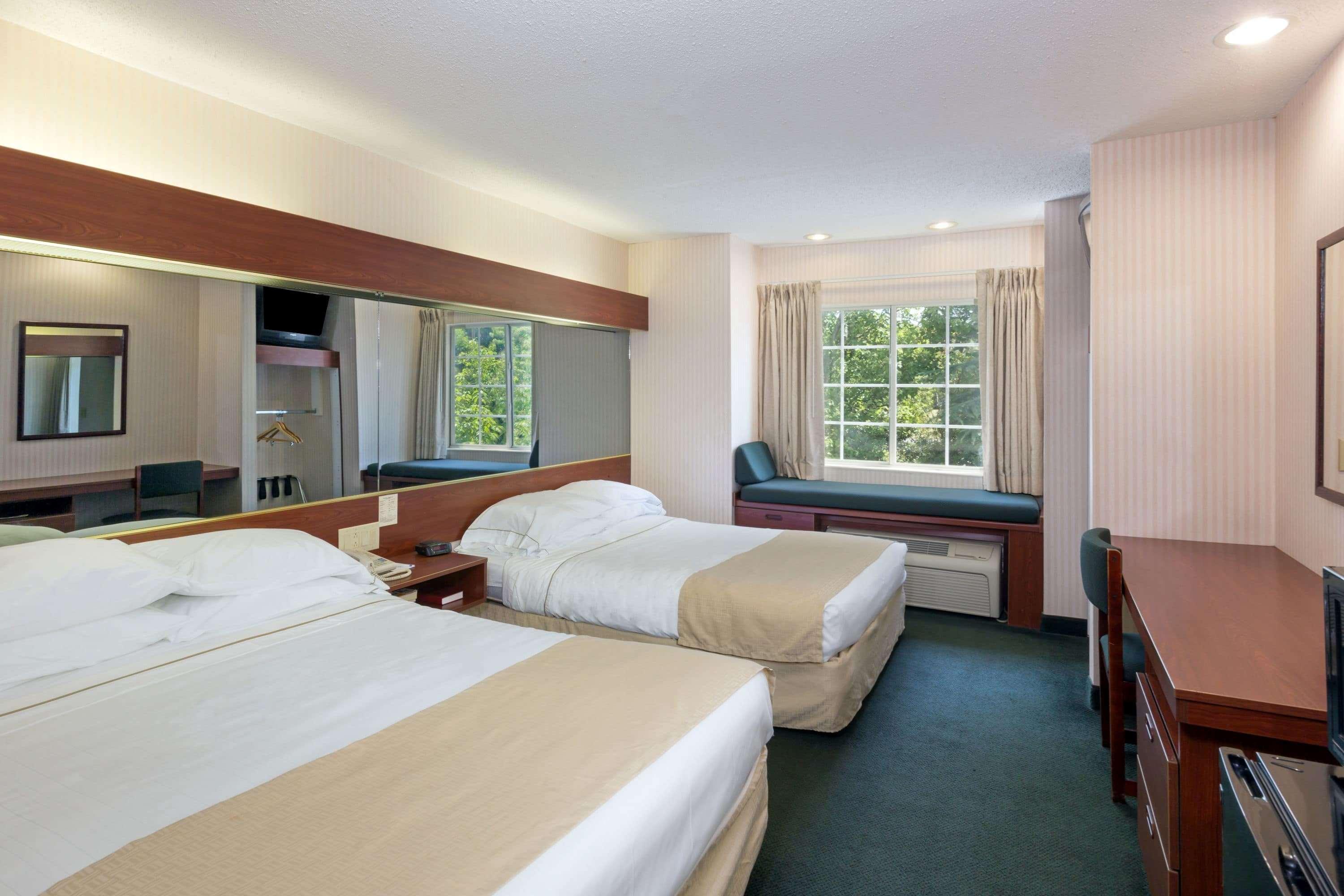 Microtel Inn & Suites By Wyndham Matthews/Charlotte Экстерьер фото