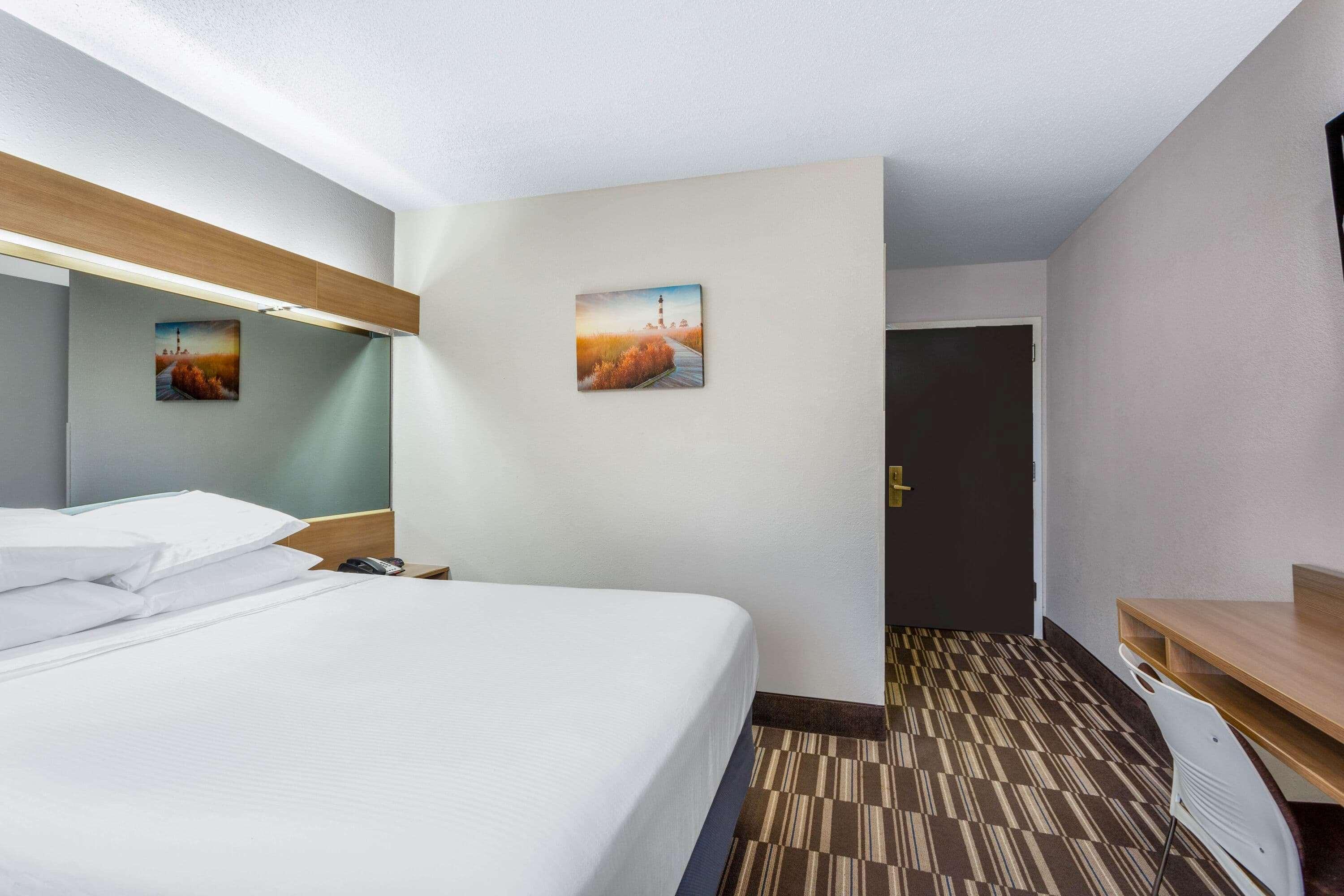 Microtel Inn & Suites By Wyndham Matthews/Charlotte Экстерьер фото