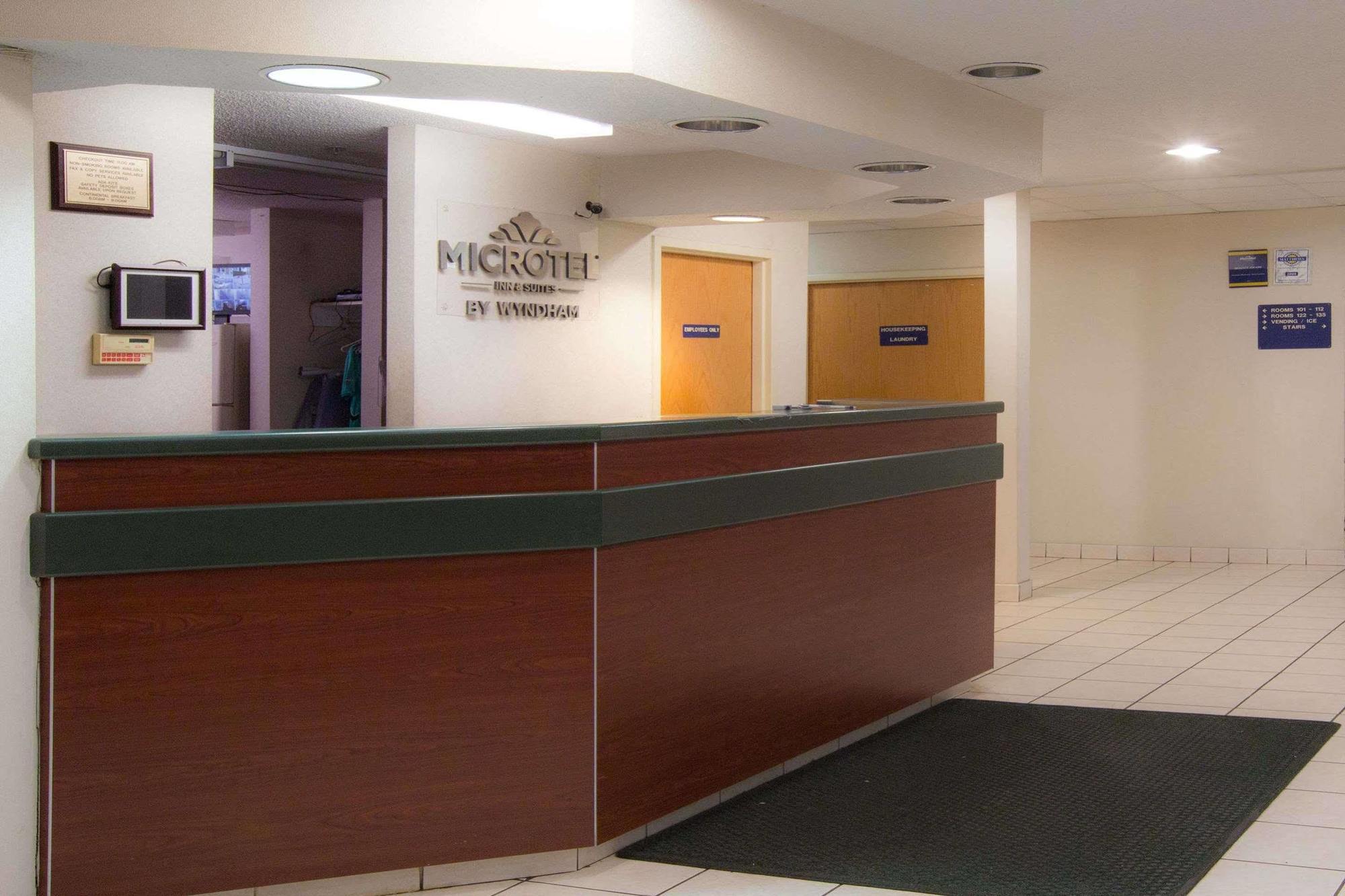 Microtel Inn & Suites By Wyndham Matthews/Charlotte Экстерьер фото